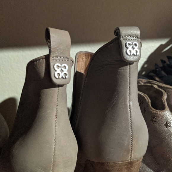 Coach Farah Taupe Soft Leather Booties Women's Size 8 - Picture 4 of 7